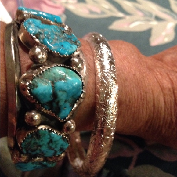 Huge turquoise stone bracelet
